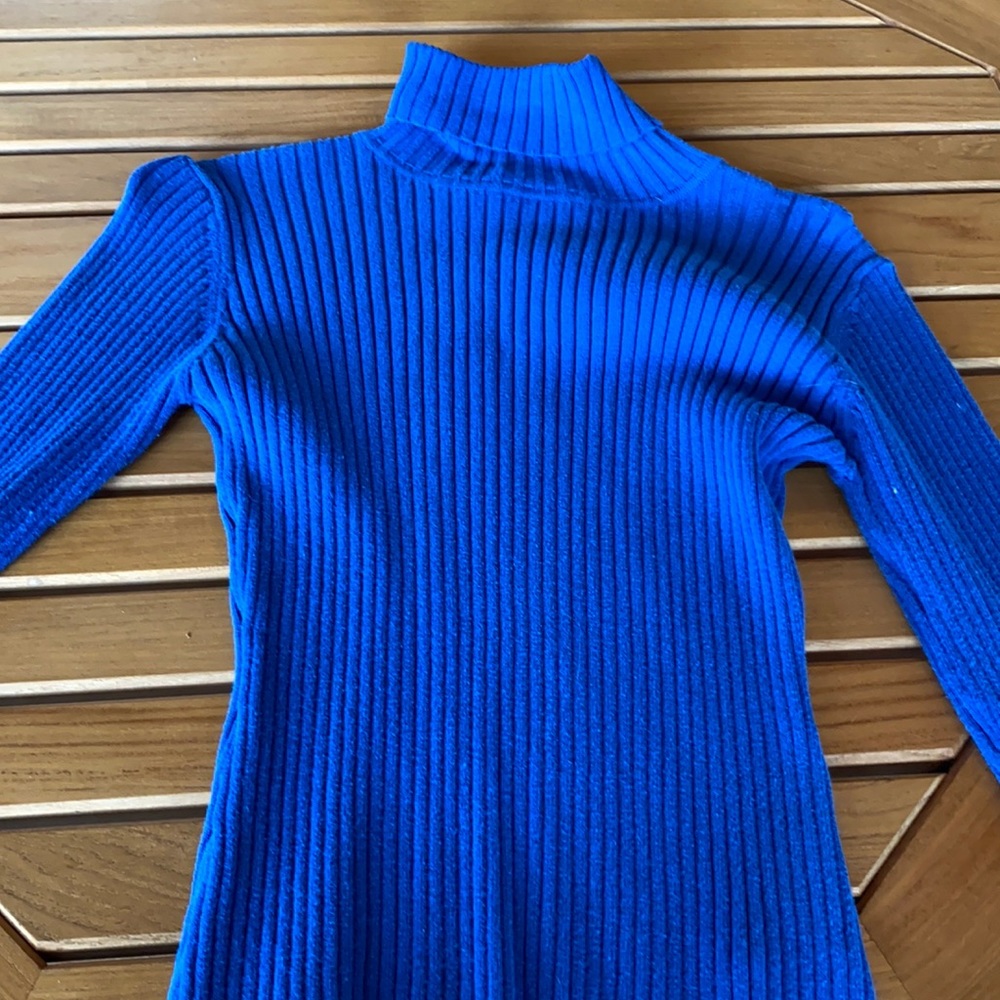 Ribbed turtleneck